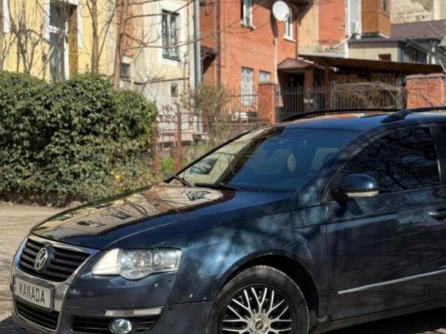 Синій Фольксваген Пассат Варіант, об'ємом двигуна 2 л та пробігом 408 тис. км за 5299 $, фото 1 на Automoto.ua