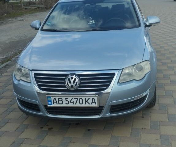 Синій Фольксваген Пассат Варіант, об'ємом двигуна 2 л та пробігом 270 тис. км за 5400 $, фото 1 на Automoto.ua