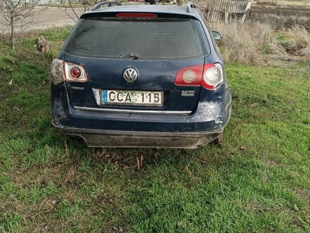 Синій Фольксваген Пассат Варіант, об'ємом двигуна 2 л та пробігом 283 тис. км за 900 $, фото 1 на Automoto.ua