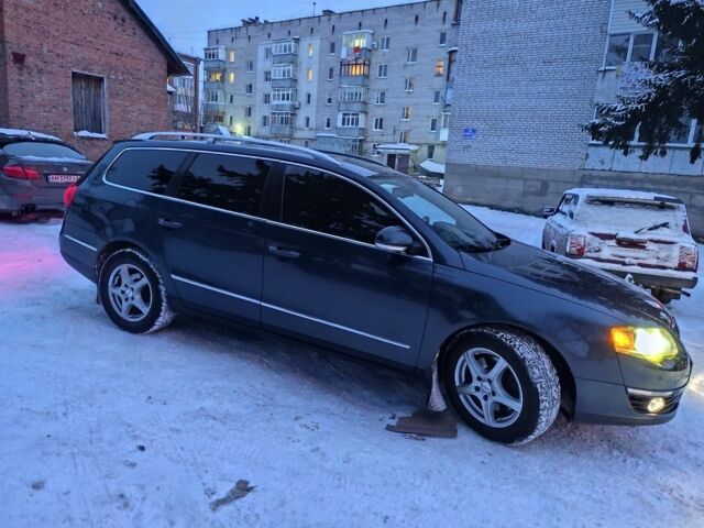 Синий Фольксваген Пассат Вариант, объемом двигателя 2 л и пробегом 290 тыс. км за 5800 $, фото 1 на Automoto.ua