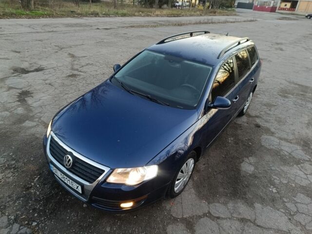Синий Фольксваген Пассат Вариант, объемом двигателя 1.9 л и пробегом 335 тыс. км за 5500 $, фото 1 на Automoto.ua