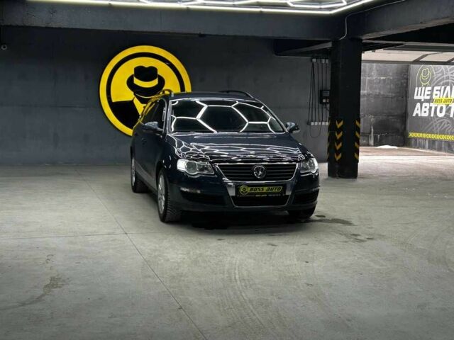 Синій Фольксваген Пассат Варіант, об'ємом двигуна 2 л та пробігом 270 тис. км за 5800 $, фото 1 на Automoto.ua