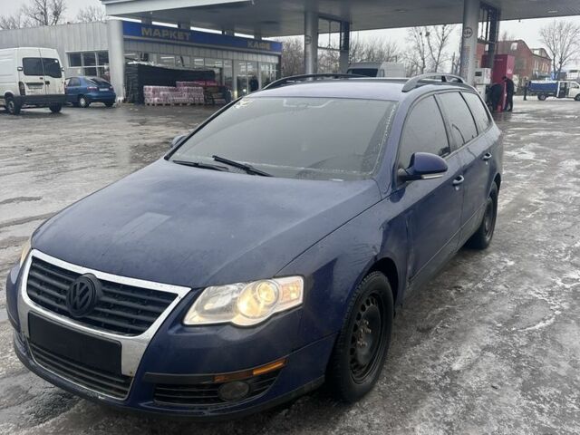 Синій Фольксваген Пассат Варіант, об'ємом двигуна 0 л та пробігом 270 тис. км за 2600 $, фото 1 на Automoto.ua