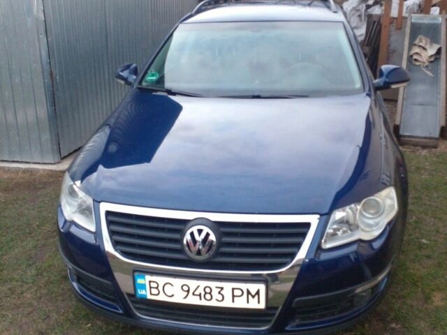 Синий Фольксваген Пассат Вариант, объемом двигателя 2 л и пробегом 208 тыс. км за 6200 $, фото 1 на Automoto.ua