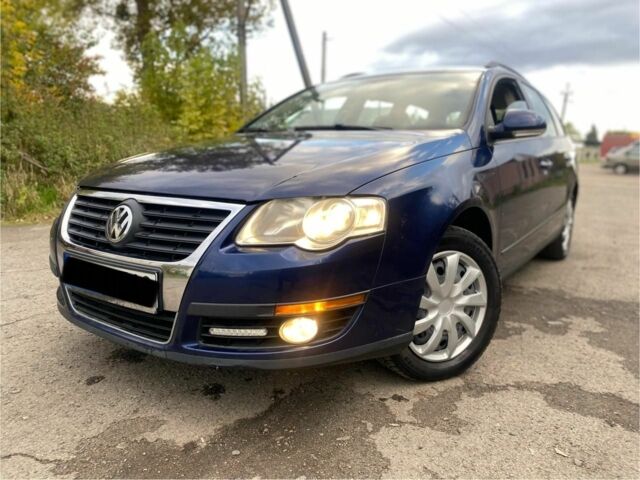 Синий Фольксваген Пассат Вариант, объемом двигателя 1.9 л и пробегом 333 тыс. км за 3300 $, фото 1 на Automoto.ua
