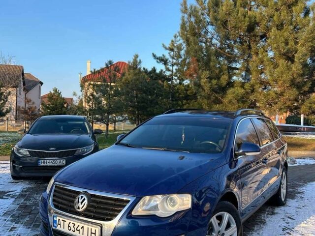 Синий Фольксваген Пассат Вариант, объемом двигателя 2 л и пробегом 212 тыс. км за 4999 $, фото 1 на Automoto.ua