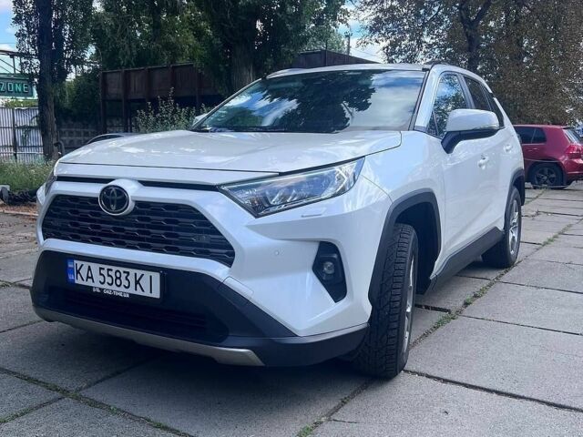 Синій Фольксваген Пассат Варіант, об'ємом двигуна 2 л та пробігом 300 тис. км за 9072 $, фото 1 на Automoto.ua