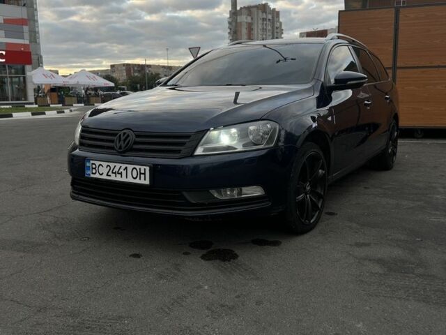 Фольксваген Пассат Вариант 2012 в Стрые на Automoto.ua Синий Фольксваген Пассат Вариант, объемом двигателя 1.4 л и пробегом 201 тыс. км за 680 $, фото 1 на Automoto.ua