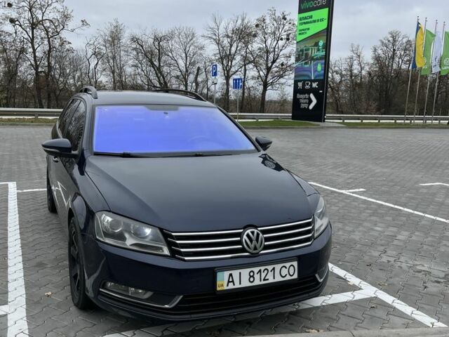 Синій Фольксваген Пассат Варіант, об'ємом двигуна 2 л та пробігом 332 тис. км за 9500 $, фото 1 на Automoto.ua
