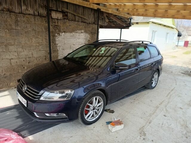 Синий Фольксваген Пассат Вариант, объемом двигателя 0 л и пробегом 320 тыс. км за 7950 $, фото 1 на Automoto.ua