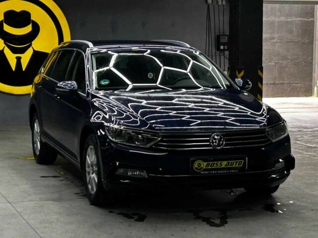 Синій Фольксваген Пассат Варіант, об'ємом двигуна 1.6 л та пробігом 290 тис. км за 12999 $, фото 1 на Automoto.ua