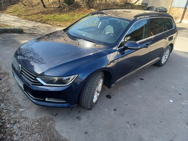 Синий Фольксваген Пассат Вариант, объемом двигателя 1.6 л и пробегом 205 тыс. км за 14200 $, фото 1 на Automoto.ua