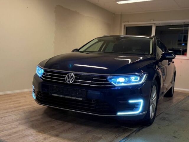 Синій Фольксваген Пассат Варіант, об'ємом двигуна 0 л та пробігом 158 тис. км за 16900 $, фото 1 на Automoto.ua
