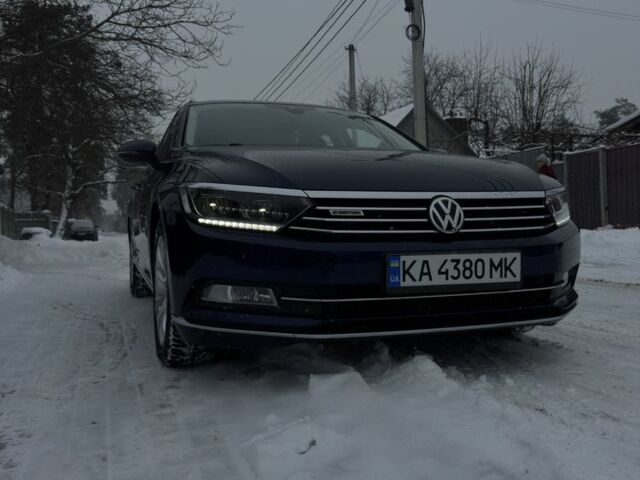 Синий Фольксваген Пассат Вариант, объемом двигателя 2 л и пробегом 219 тыс. км за 22000 $, фото 1 на Automoto.ua