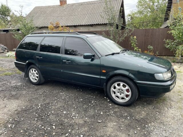 Зеленый Фольксваген Пассат Вариант, объемом двигателя 2.8 л и пробегом 226 тыс. км за 1300 $, фото 1 на Automoto.ua