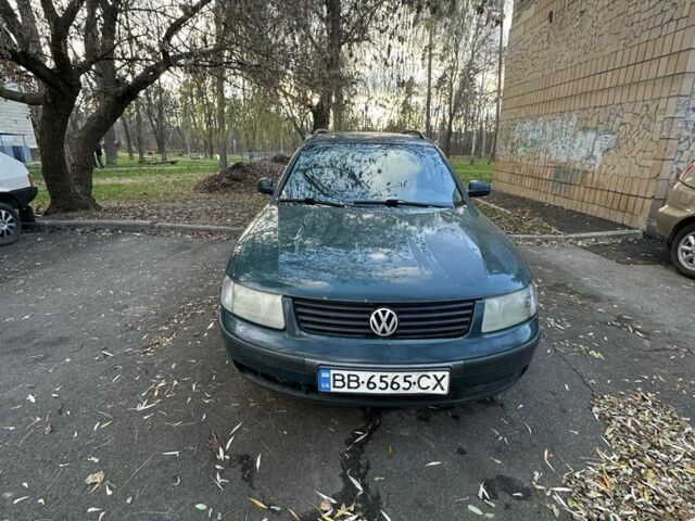 Зеленый Фольксваген Пассат Вариант, объемом двигателя 1.9 л и пробегом 74 тыс. км за 3800 $, фото 1 на Automoto.ua