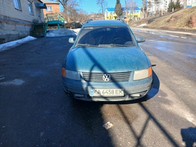 Зелений Фольксваген Пассат Варіант, об'ємом двигуна 1.9 л та пробігом 2 тис. км за 3000 $, фото 1 на Automoto.ua
