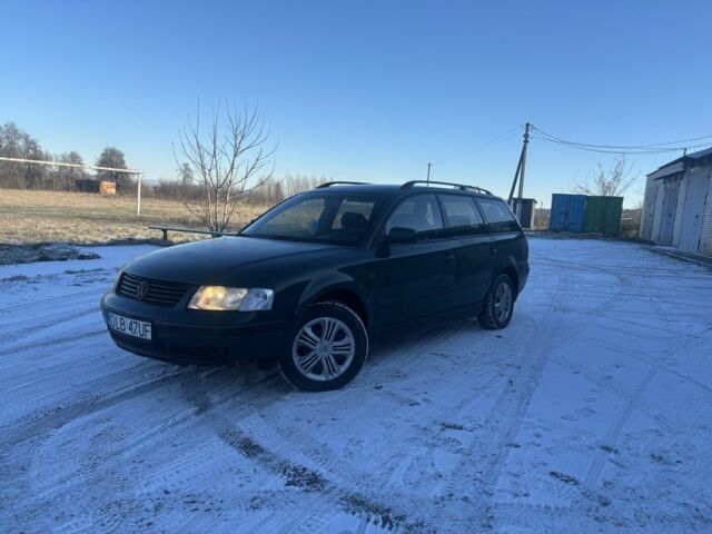 Зеленый Фольксваген Пассат Вариант, объемом двигателя 1.8 л и пробегом 350 тыс. км за 1399 $, фото 1 на Automoto.ua