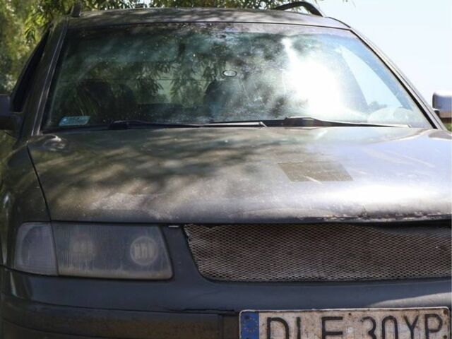 Зелений Фольксваген Пассат Варіант, об'ємом двигуна 1.9 л та пробігом 185 тис. км за 1789 $, фото 1 на Automoto.ua