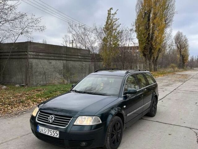 Зелений Фольксваген Пассат Варіант, об'ємом двигуна 1.9 л та пробігом 350 тис. км за 1800 $, фото 1 на Automoto.ua