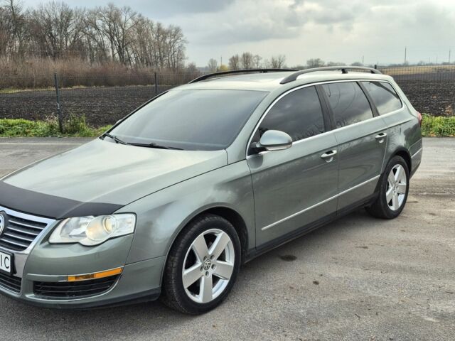 Зеленый Фольксваген Пассат Вариант, объемом двигателя 2 л и пробегом 240 тыс. км за 6100 $, фото 1 на Automoto.ua