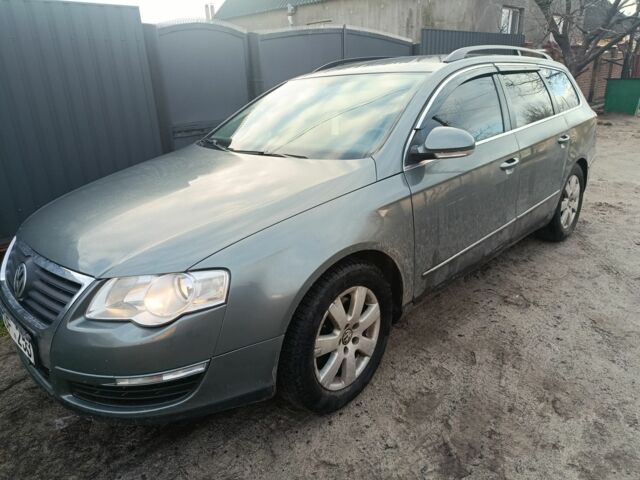 Зеленый Фольксваген Пассат Вариант, объемом двигателя 0 л и пробегом 299 тыс. км за 2500 $, фото 1 на Automoto.ua