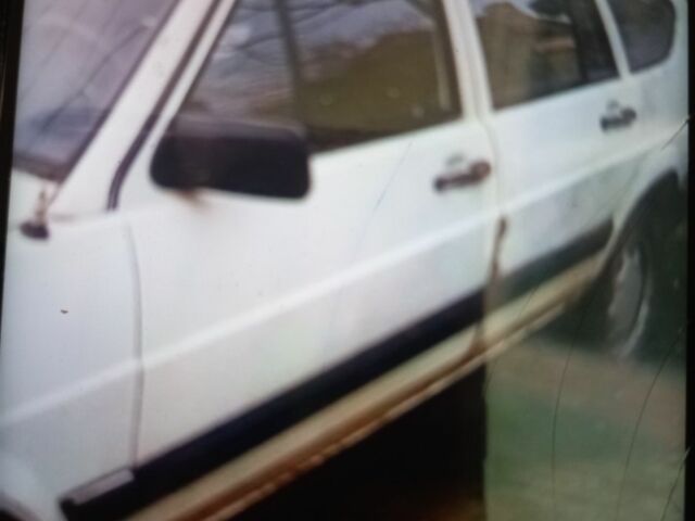 Белый Фольксваген Пассат, объемом двигателя 0 л и пробегом 171 тыс. км за 1150 $, фото 1 на Automoto.ua