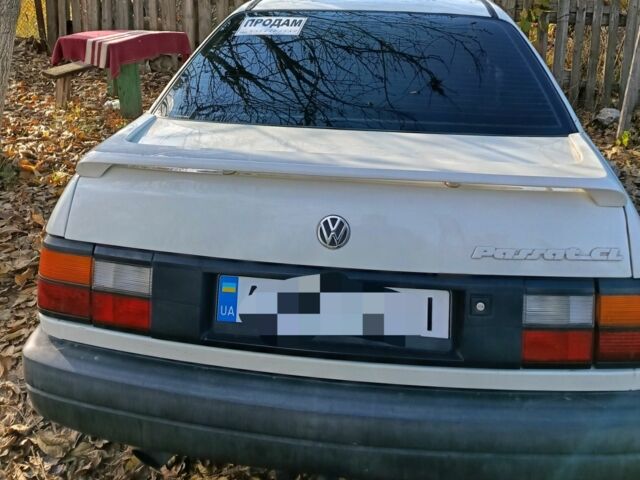 Белый Фольксваген Пассат, объемом двигателя 1.8 л и пробегом 350 тыс. км за 3000 $, фото 1 на Automoto.ua