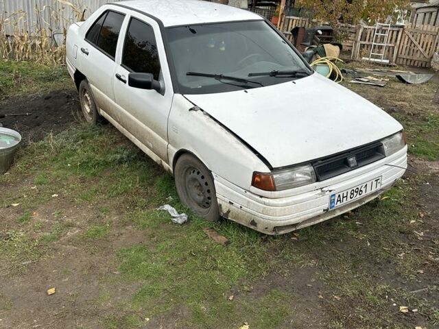 Белый Фольксваген Пассат, объемом двигателя 1.9 л и пробегом 123 тыс. км за 287 $, фото 1 на Automoto.ua