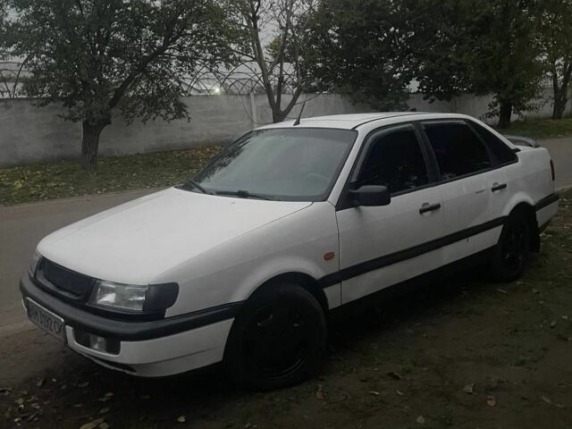 Фольксваген Пассат 1994 в Борисполе на Automoto.ua Белый Фольксваген Пассат, объемом двигателя 2 л и пробегом 435 тыс. км за 1299 $, фото 1 на Automoto.ua