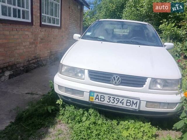 Белый Фольксваген Пассат, объемом двигателя 1.78 л и пробегом 150 тыс. км за 2600 $, фото 1 на Automoto.ua