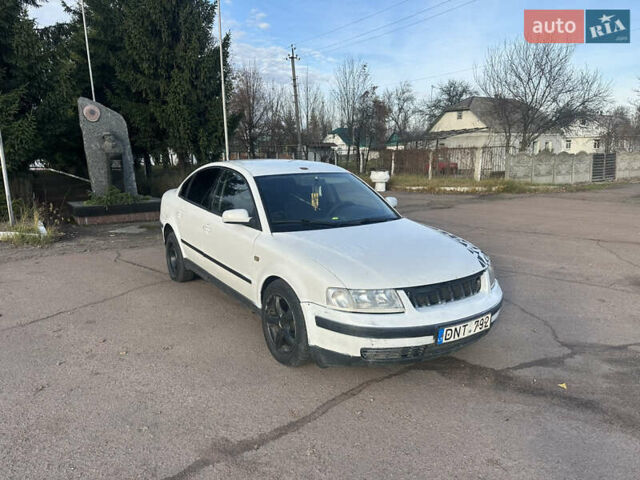 Білий Фольксваген Пассат, об'ємом двигуна 1.9 л та пробігом 462 тис. км за 1499 $, фото 1 на Automoto.ua