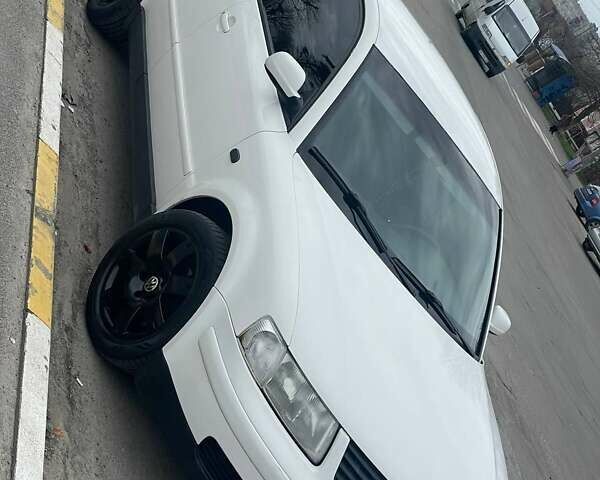 Белый Фольксваген Пассат, объемом двигателя 1.9 л и пробегом 512 тыс. км за 4200 $, фото 1 на Automoto.ua