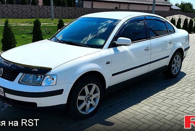 Білий Фольксваген Пассат, об'ємом двигуна 1.8 л та пробігом 220 тис. км за 4999 $, фото 1 на Automoto.ua