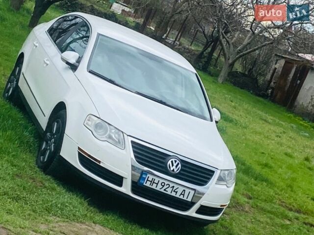 Белый Фольксваген Пассат, объемом двигателя 1.98 л и пробегом 170 тыс. км за 5900 $, фото 1 на Automoto.ua