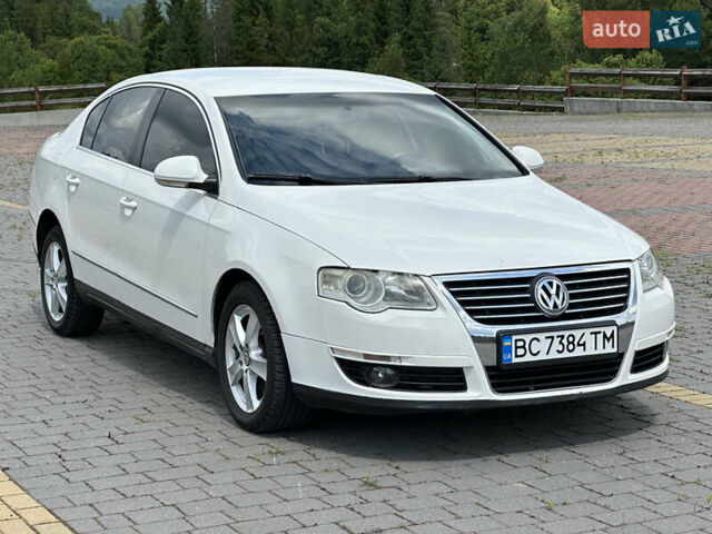 Белый Фольксваген Пассат, объемом двигателя 1.97 л и пробегом 340 тыс. км за 6250 $, фото 1 на Automoto.ua