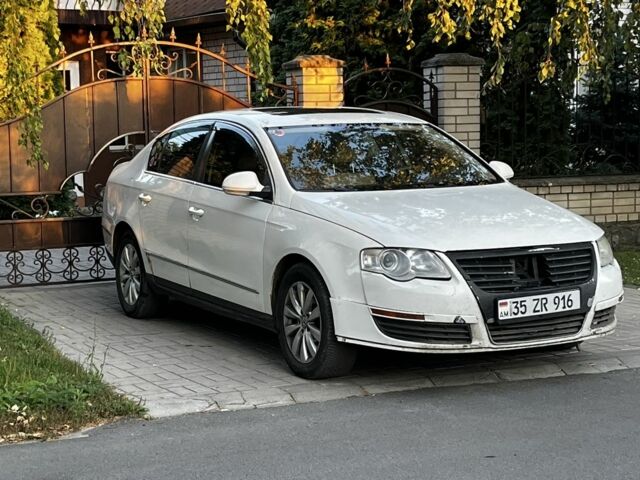 Білий Фольксваген Пассат, об'ємом двигуна 2 л та пробігом 250 тис. км за 1848 $, фото 1 на Automoto.ua