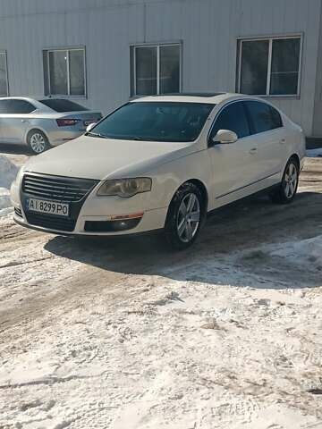 Белый Фольксваген Пассат, объемом двигателя 1.98 л и пробегом 316 тыс. км за 7300 $, фото 1 на Automoto.ua