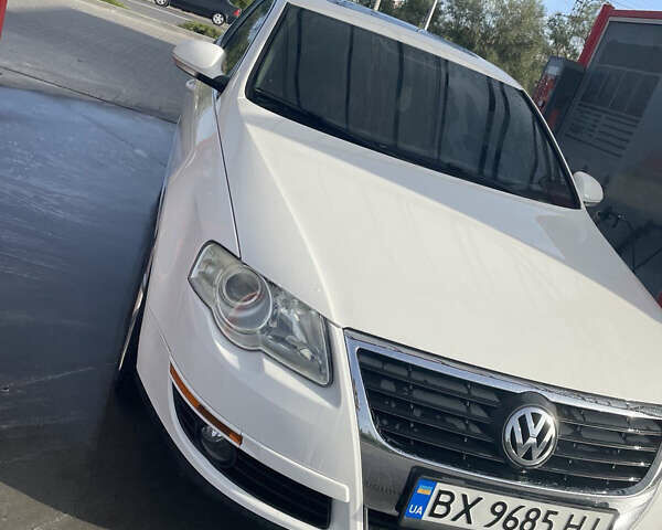 Белый Фольксваген Пассат, объемом двигателя 2 л и пробегом 260 тыс. км за 8800 $, фото 1 на Automoto.ua