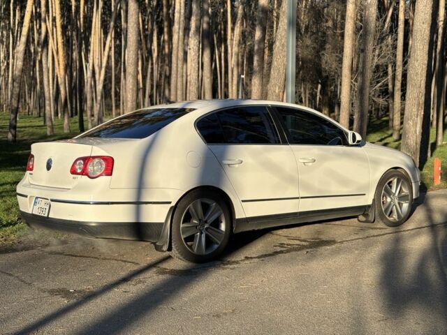 Білий Фольксваген Пассат, об'ємом двигуна 2 л та пробігом 279 тис. км за 8000 $, фото 1 на Automoto.ua