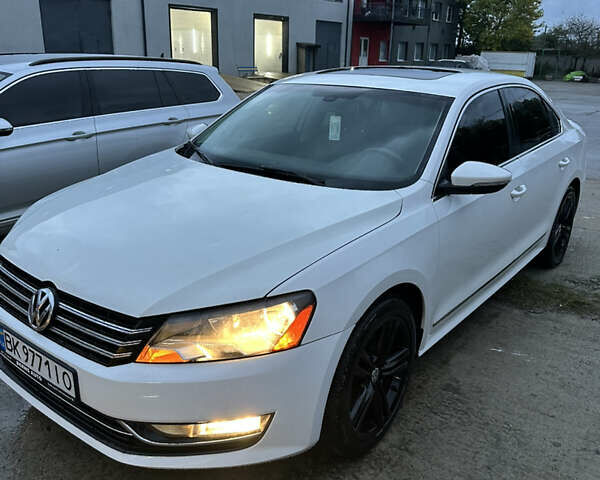 Білий Фольксваген Пассат, об'ємом двигуна 2 л та пробігом 270 тис. км за 9550 $, фото 1 на Automoto.ua