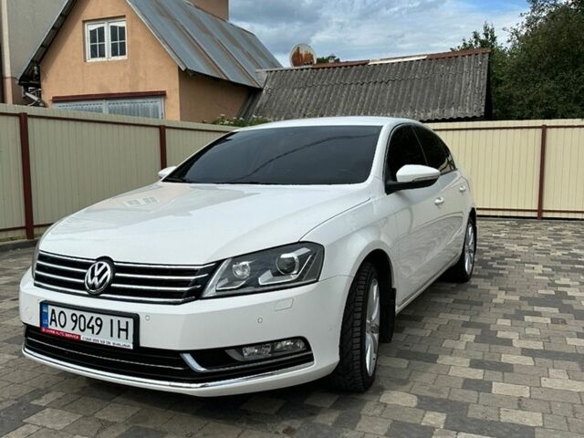 Белый Фольксваген Пассат, объемом двигателя 1.97 л и пробегом 235 тыс. км за 13200 $, фото 1 на Automoto.ua