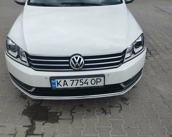 Белый Фольксваген Пассат, объемом двигателя 1.8 л и пробегом 274 тыс. км за 9300 $, фото 1 на Automoto.ua