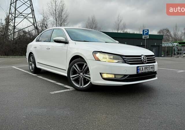 Белый Фольксваген Пассат, объемом двигателя 3.6 л и пробегом 218 тыс. км за 8800 $, фото 1 на Automoto.ua