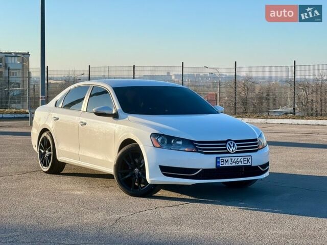 Білий Фольксваген Пассат, об'ємом двигуна 2.5 л та пробігом 295 тис. км за 7499 $, фото 1 на Automoto.ua