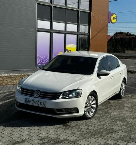 Белый Фольксваген Пассат, объемом двигателя 1.8 л и пробегом 204 тыс. км за 7550 $, фото 1 на Automoto.ua