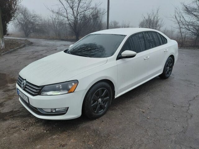 Белый Фольксваген Пассат, объемом двигателя 2.5 л и пробегом 230 тыс. км за 9300 $, фото 1 на Automoto.ua