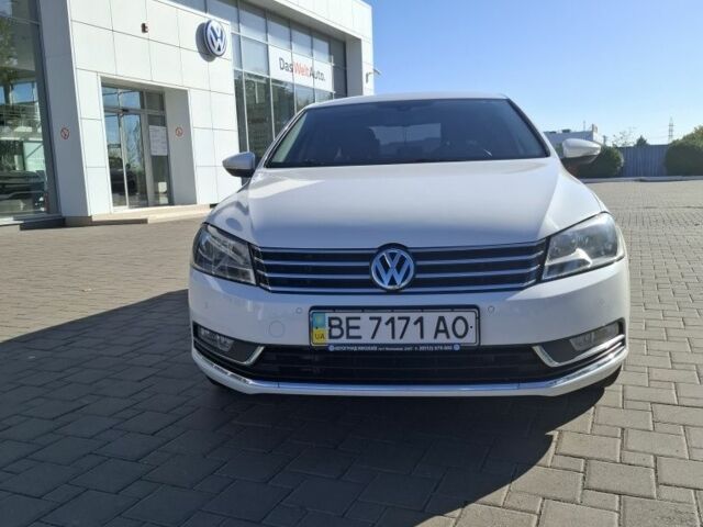 Белый Фольксваген Пассат, объемом двигателя 0 л и пробегом 169 тыс. км за 10800 $, фото 1 на Automoto.ua