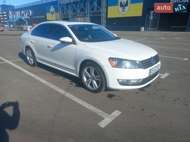 Белый Фольксваген Пассат, объемом двигателя 2 л и пробегом 165 тыс. км за 12500 $, фото 1 на Automoto.ua