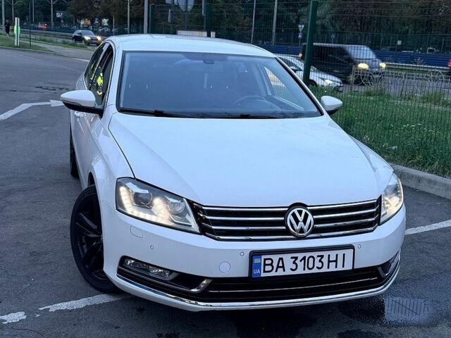 Білий Фольксваген Пассат, об'ємом двигуна 1.97 л та пробігом 185 тис. км за 13000 $, фото 1 на Automoto.ua
